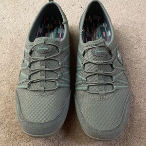 Sketchers slip-on Sneakers